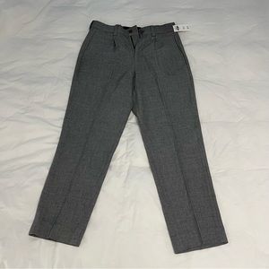 Abercrombie & Fitch Men’s Pleated Trouser